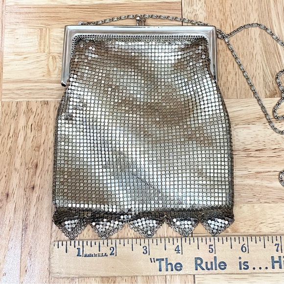 Vintage Unsigned Silver Mesh Clutch Evening Bag - Picture 6 of 11